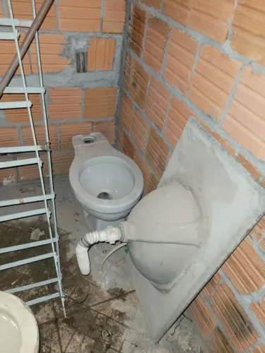 Cuba de banheiro e vaso samitario