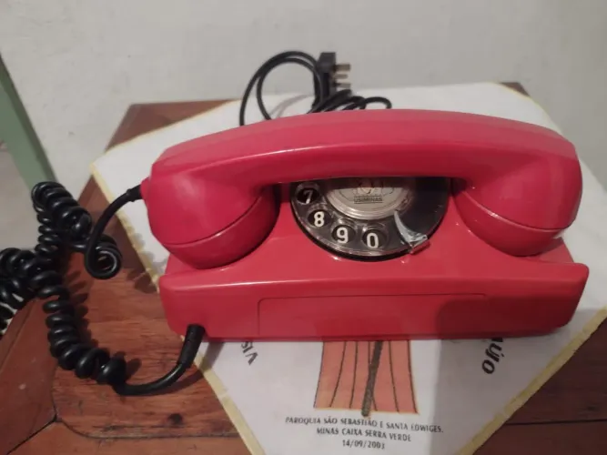 Telefone antigo