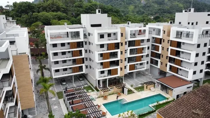 Apto 122,74m² com 3 suites na praia da Enseada