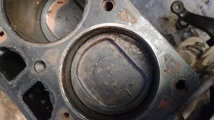 Pistão com biela Cherokee 6 cilindros em linha