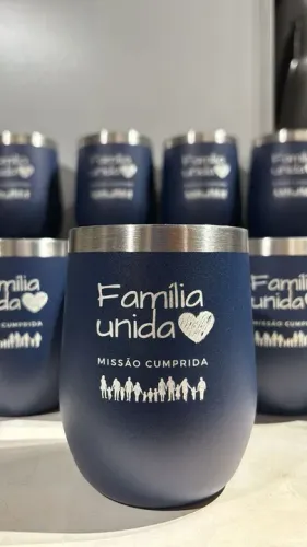 Canecas e copos personalizadas 
