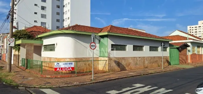 Locação de Casas / Padrão na cidade de Rio Claro