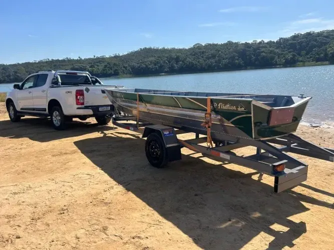 Barco Aluminio Naval de 5 metros