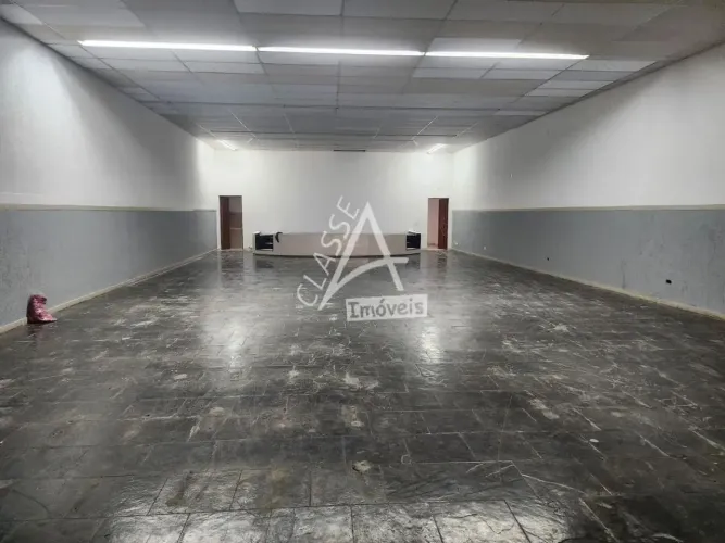 Prédio Comercial à Venda em Mauá com 1.050m ao lado da Estação Guapituba