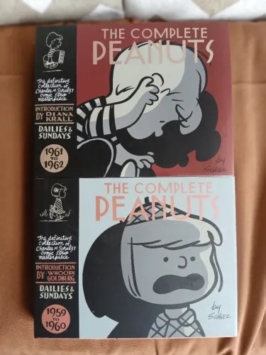 The Complete Peanuts 1959-1962 Boxed Set (inglês)