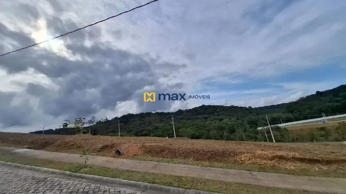 Excelente terreno em condomínio fechado, 204 m², Rio do Meio, Itajaí