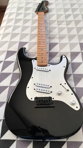 GUITARRA FENDER SQUIER CONTEMPORARY STRATOCASTER SPECIAL - ESCUDO EM ALUMINIO