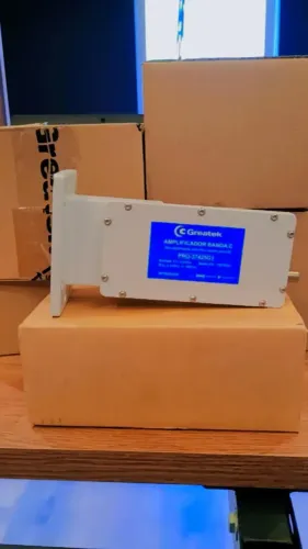 Amplificador Greatek Banda C 3.72-4.2 Ghz 950-1430