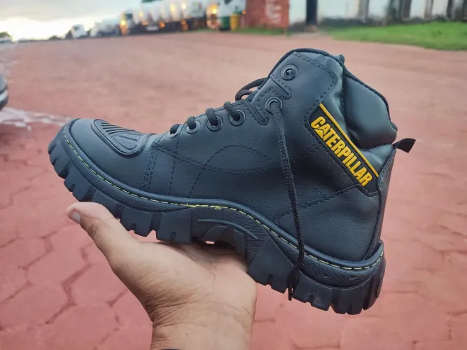 Botas Caterpillar reforçada