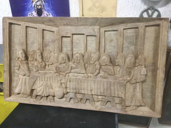 Quadro última ceia em madeira entalhada