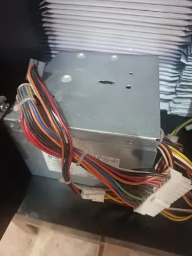 2 fontes de 24 pinos pra pc