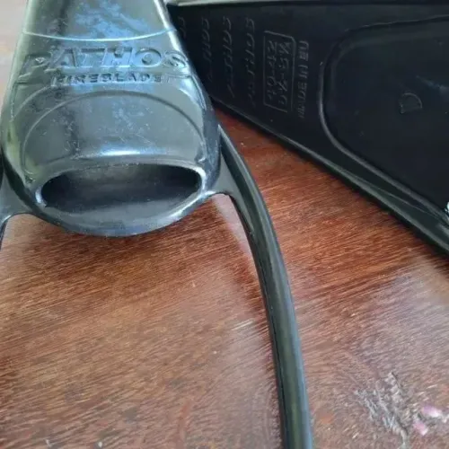 calçadeira sapata para nadadeira de carbono pathos