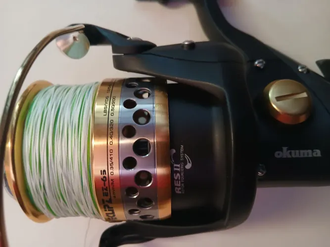 MOLINETE OKUMA ECLIPZ EZ-65 ZERO NA CAIXA COM LINHA YGK.