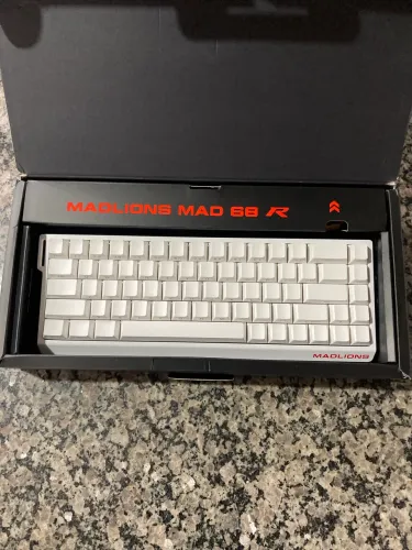 Teclado magnético - Madlions MAD 68R