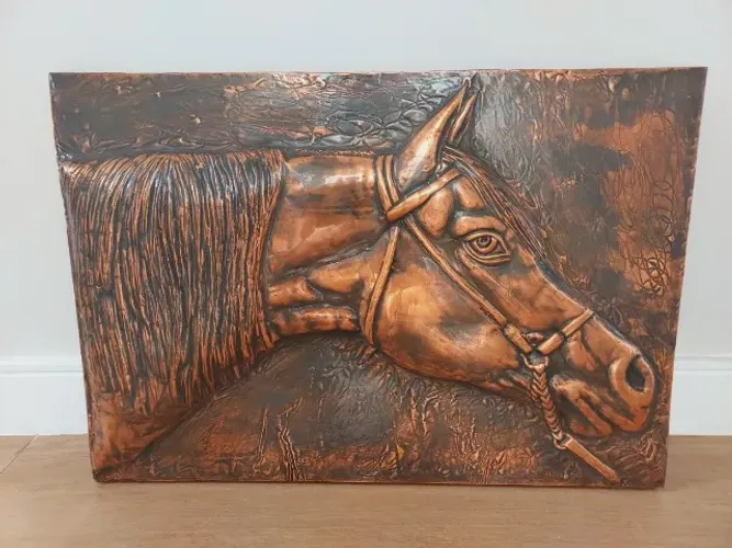Quadro de cavalo em latão 