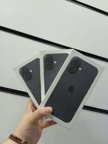 iPhone 16 