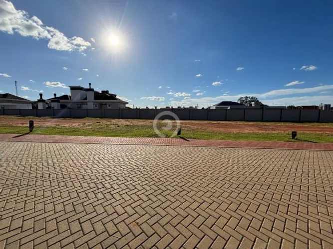Terreno à venda em Portão, Centro, com 382.5 m², Nelsi Haas