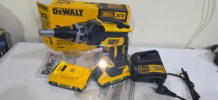 Parafusadeira drywall dcf630