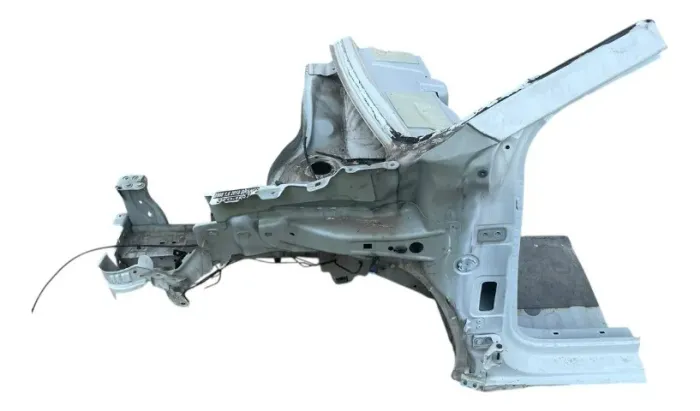 Caixa De Roda Peugeot 2008 2018 Dianteira Esquerda
