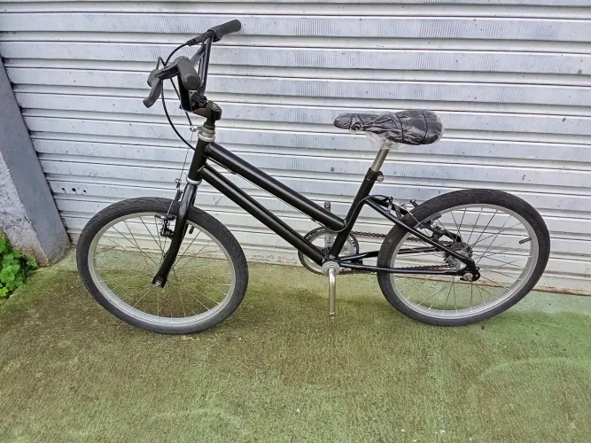 Bicicleta BMX Preta