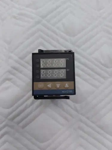 Controlador de temperatura da incubadora inteligente Rex C-100