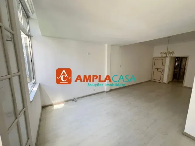 Imóvel para alugar composto por 2 quartos em Copacabana!