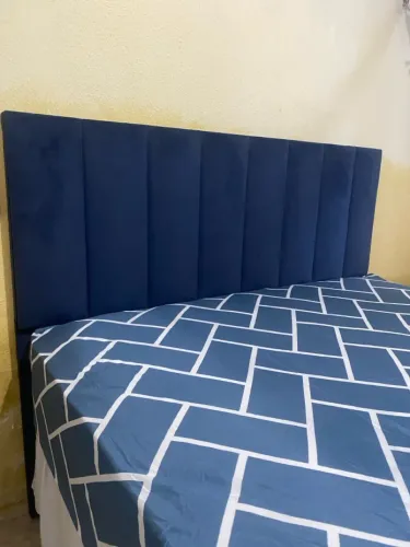 Cabeceira de Cama Estofada Azul Marinho