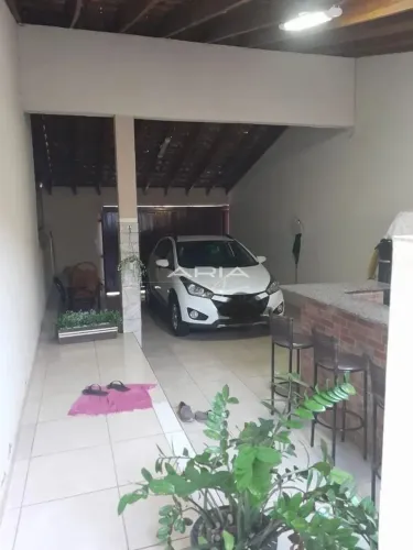 Casa disponível para venda, Jd. Interlagos, Zona Leste, Londrina/PR.