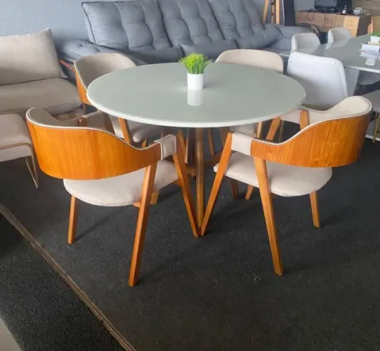 Mesa de Jantar Redonda Fantini com 4 Cadeiras Costa Rica 120x120 Pronta Entrega