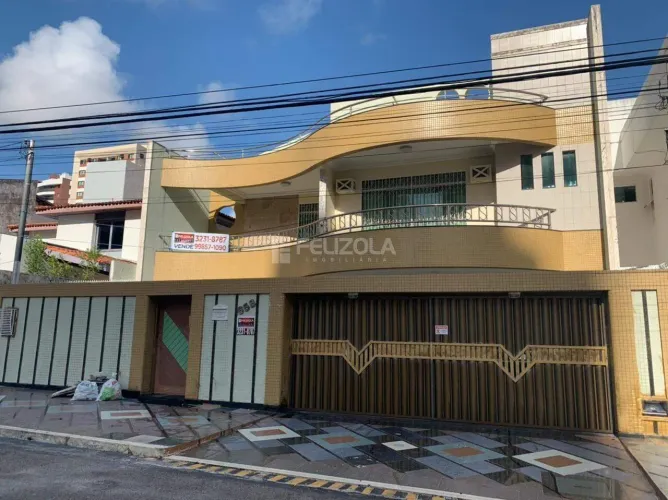 Casa à venda no Bairro Jardins - - 5 quartos, 4 suítes, 4 vagas