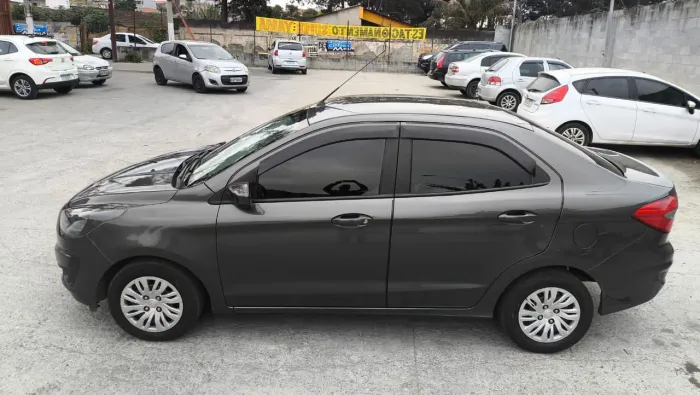 Alugo carro para motorista Uber/99.