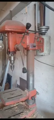 Furadeira de bancada SCHULZ