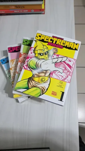 Coleção Spectreman