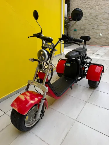 Triciclo Elétrico Pouco Uso