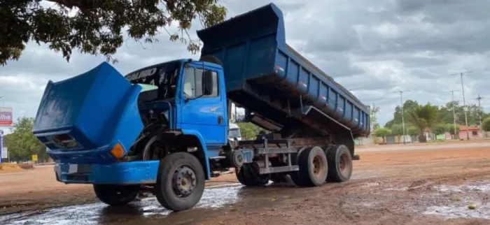 Mercedes benz 1620 CAÇAMBA