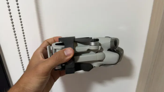 Drone DJI Mini 4 Pro - KIT Fly More