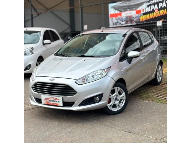 Ford Fiesta 1.6 SE Hatch 16V Flex 4P Powershift 2014
