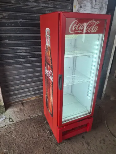 1.999$ freezer expositor gelando.