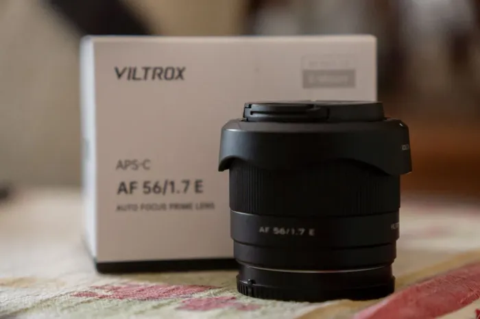 Lente Viltrox AF 56mm f/1.7 (Sony E-Mount / APS-C) - Impecável na Caixa