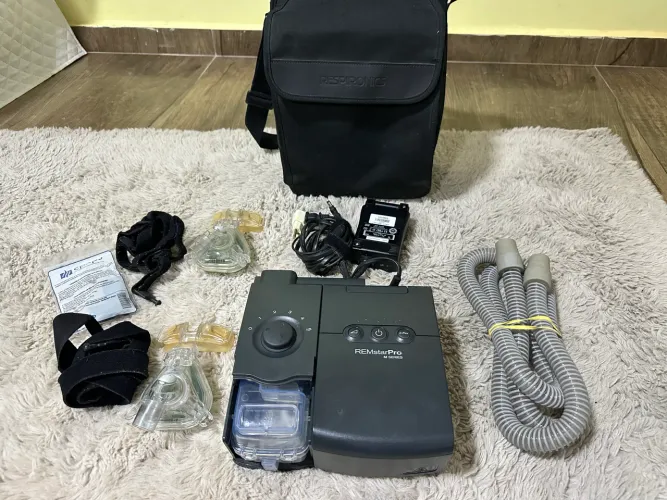 CPAP Respironics REMstar Pro + Umidificador + 2 Máscaras - Completo
