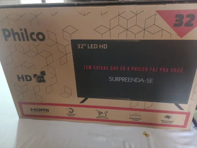 Vendo uma TV 32 LED HD seme nova