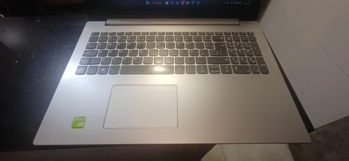 Notebook Lenovo | 12GB RAM | SSD 512GB | Intel i5 8ª Geração | Placa de Vídeo MX150