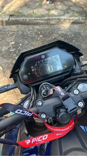 Vendo fz25 nova
