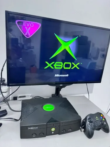 Xbox clássico desbloqueado <br>Hd 80gb com jogos<br>Leitor nao funciona <br>1000,00