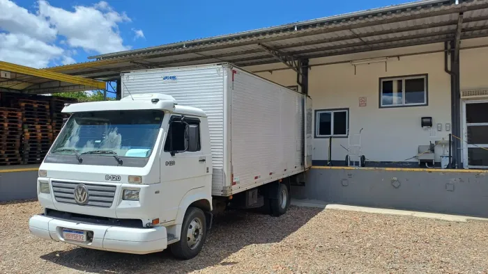 Vendo caminhão 3/4 agregado 