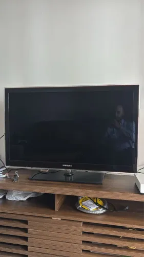 VENDE-SE TV LED SAMSUNG 40 POLEGADAS FULL HD