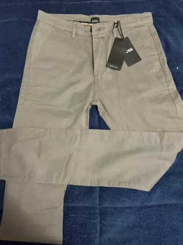 calça boss cinza tam p