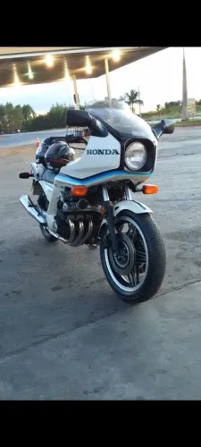 CBX 1050 