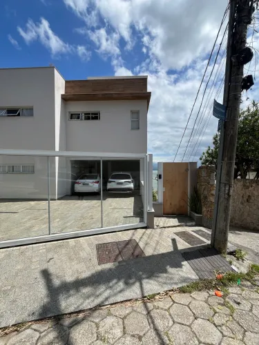 Alugo apartamento de 1 quarto mobiliado na beira mar de Itaguaçu
