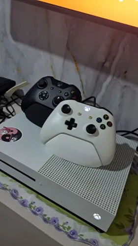 Xbox One S 1TB